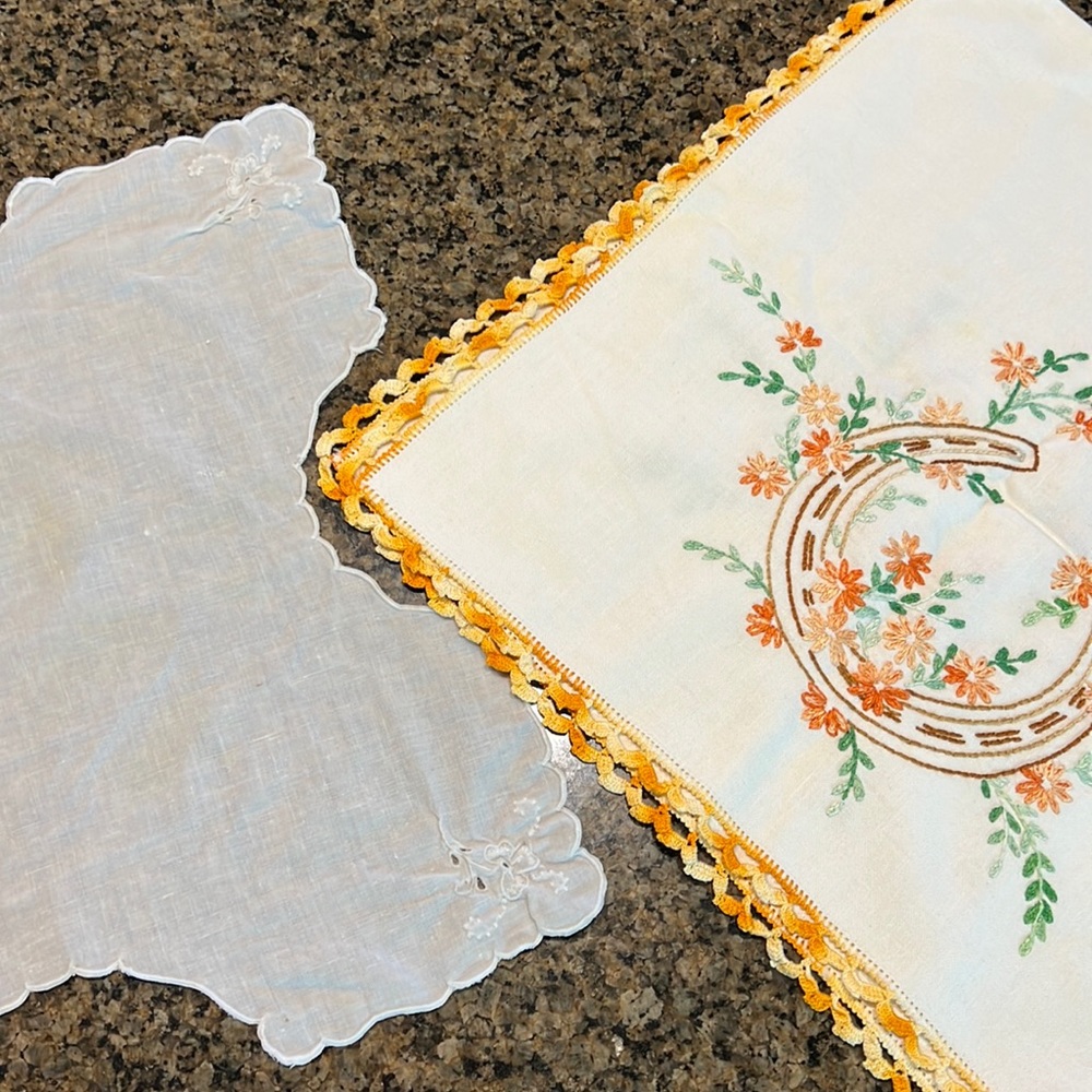 Linen bread basket cloth